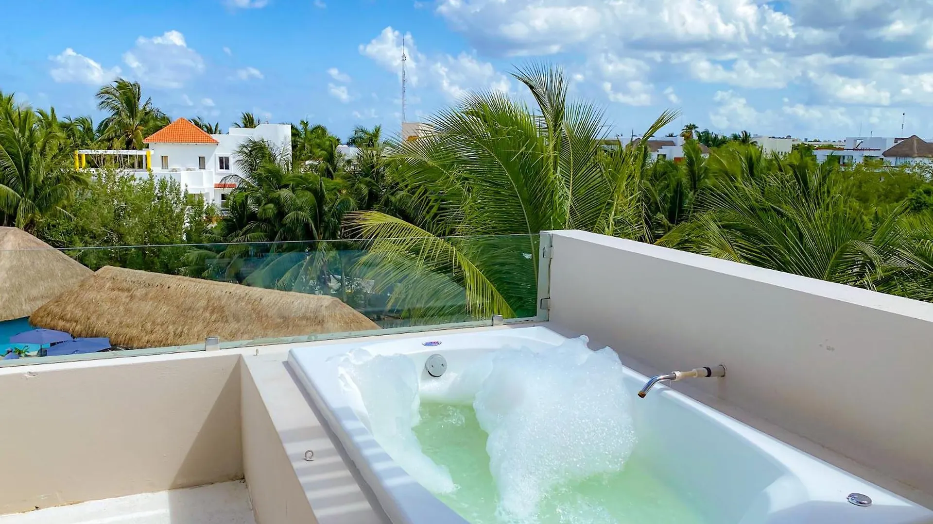 Maia Suites Cozumel Hotel
